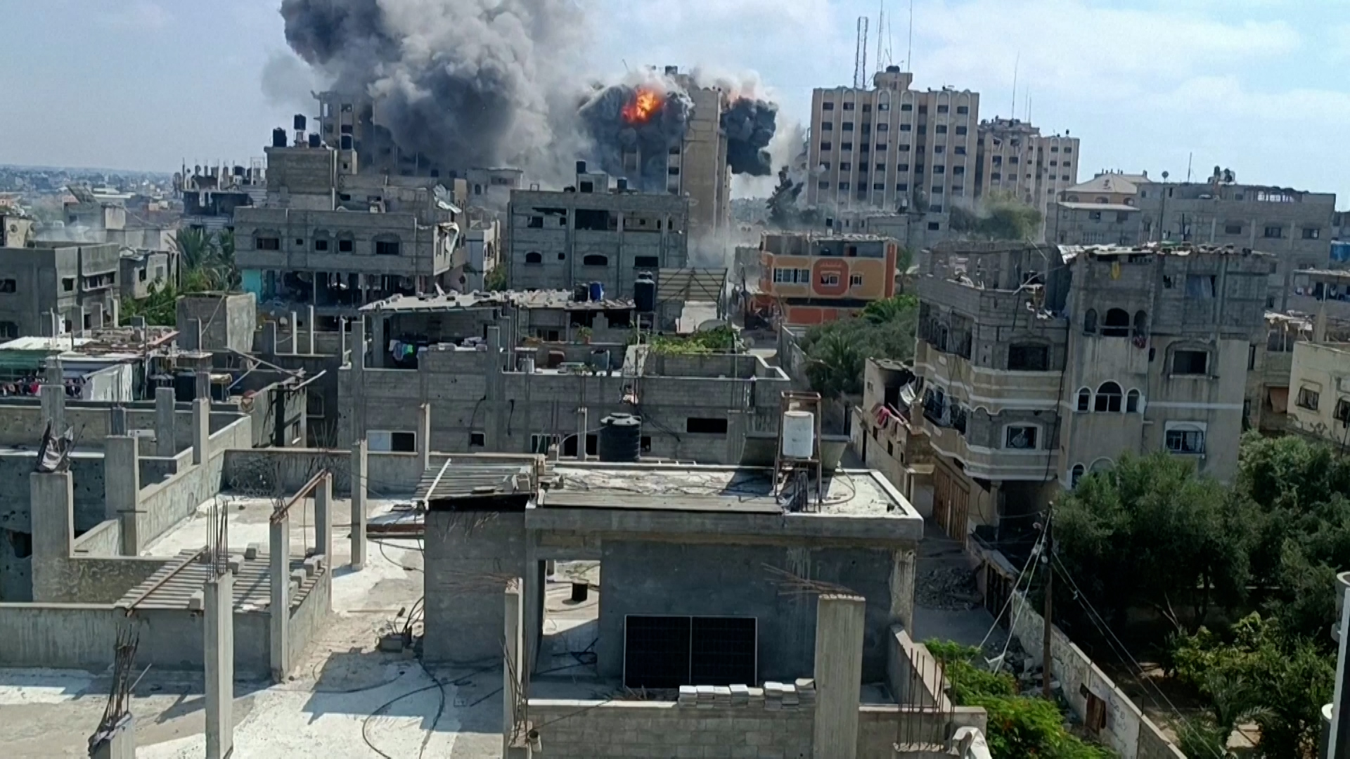 Video shows Israeli strikes hit residential building in Gaza