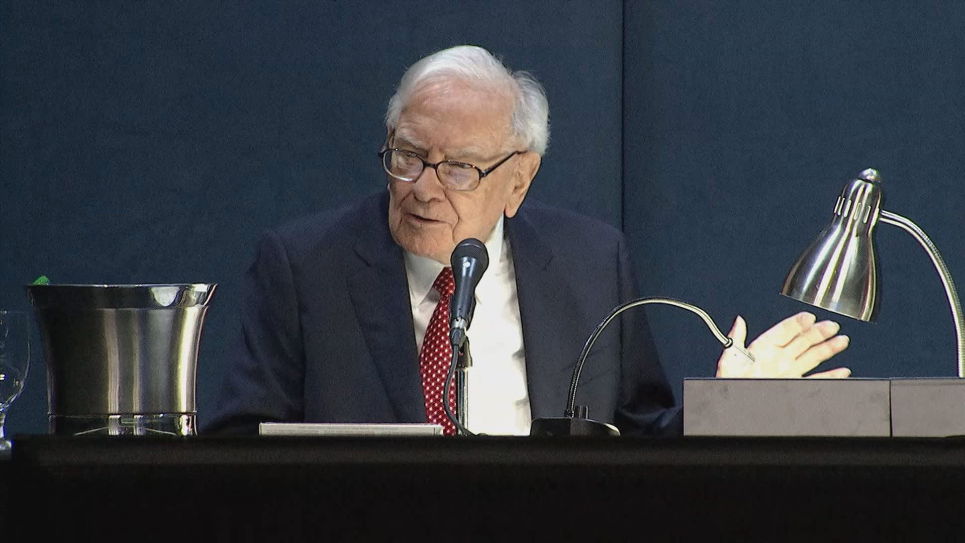 Warren Buffett starts downsizing his Bank of America bet — Here’s what could lie behind the move