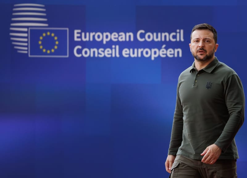 Zelensky urges supporters to give Ukraine free hand to strike Russia