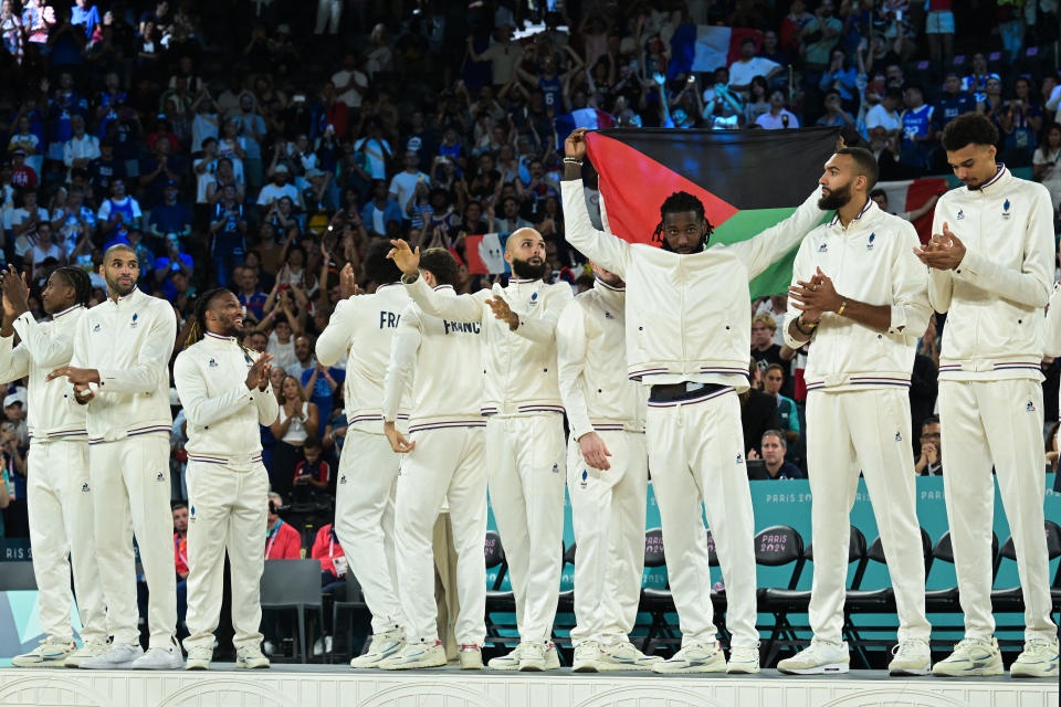 2024 Paris Olympics: NBC’s Mike Tirico apologizes for misidentifying Martinique flag as Palestine on broadcast