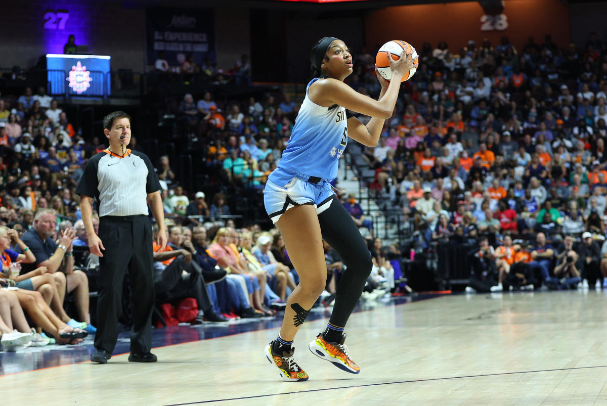 Angel Reese becomes first WNBA player to grab 20 rebounds in consecutive games