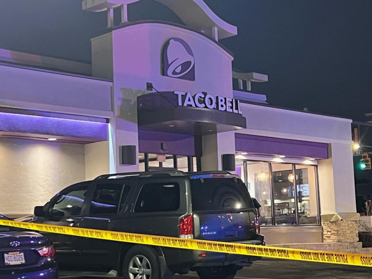 Apparent murder-suicide in Taco Bell drive-thru on Graham Road in Stow leaves 2 dead