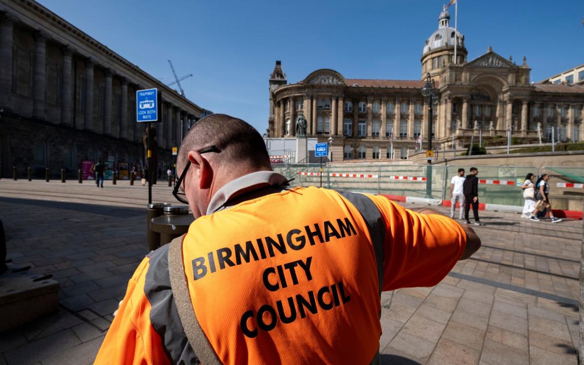 ‘Bankruptcy’ of UK’s biggest council caused by its botched IT installation, report finds