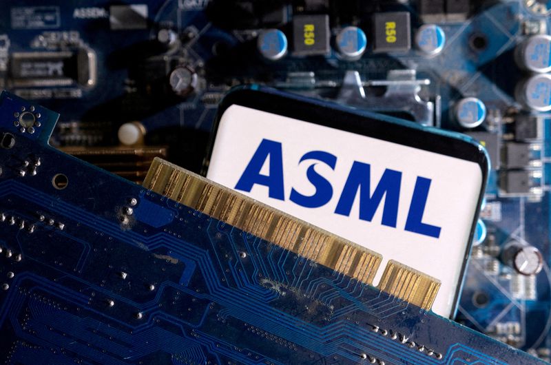 Belgium’s imec reports breakthroughs with new ASML chip printing machine