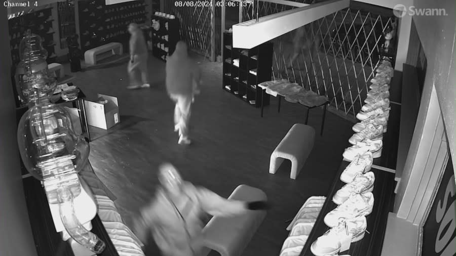 Burglars hit L.A. County shoe store for 2nd time in a week