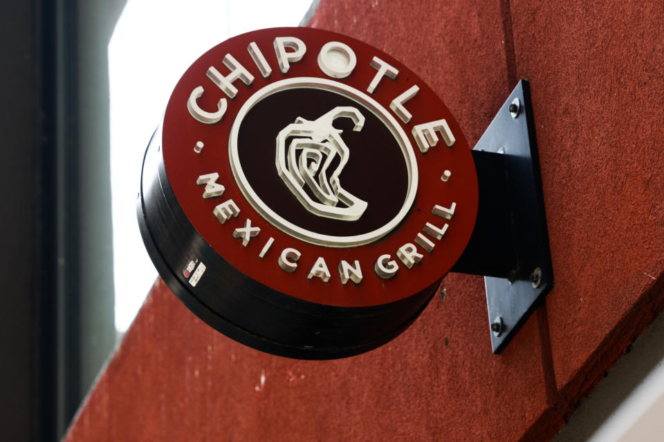 Chipotle stock tumbles 8% after CEO departs for Starbucks