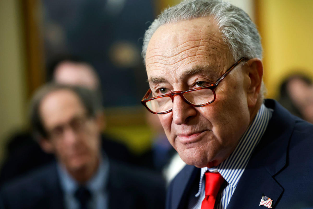 Chuck Schumer rolls out ‘No Kings Act’ to eliminate presidential immunity