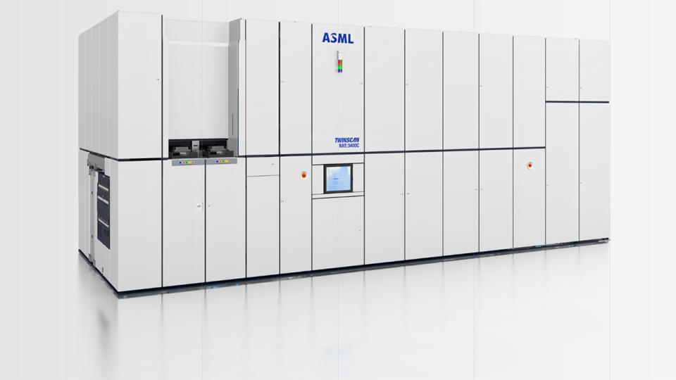 Dutch government to ban ASML from servicing installed wafer tools in China