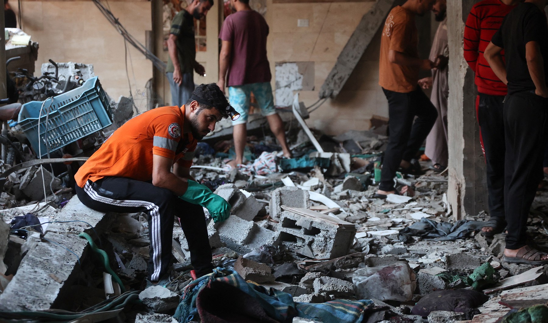 Gaza eyewitnesses recall school attack horror