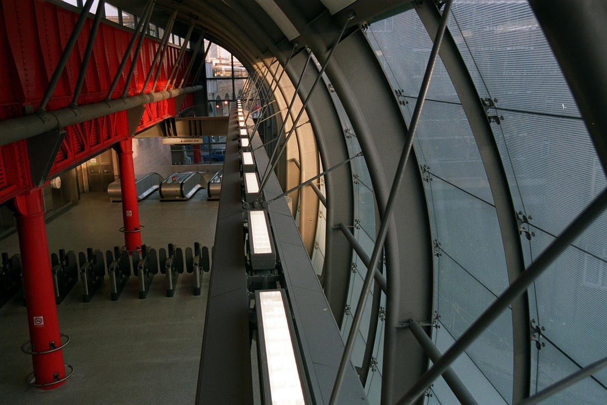 Horror as man dies after brutal attack on stairs at London Underground station