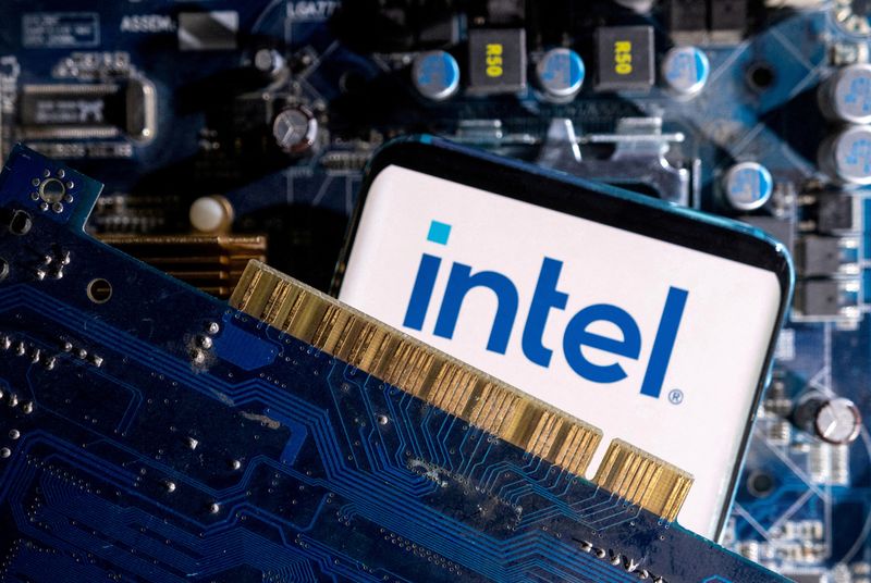 Intel board member quit after differences over chipmaker’s revival plan