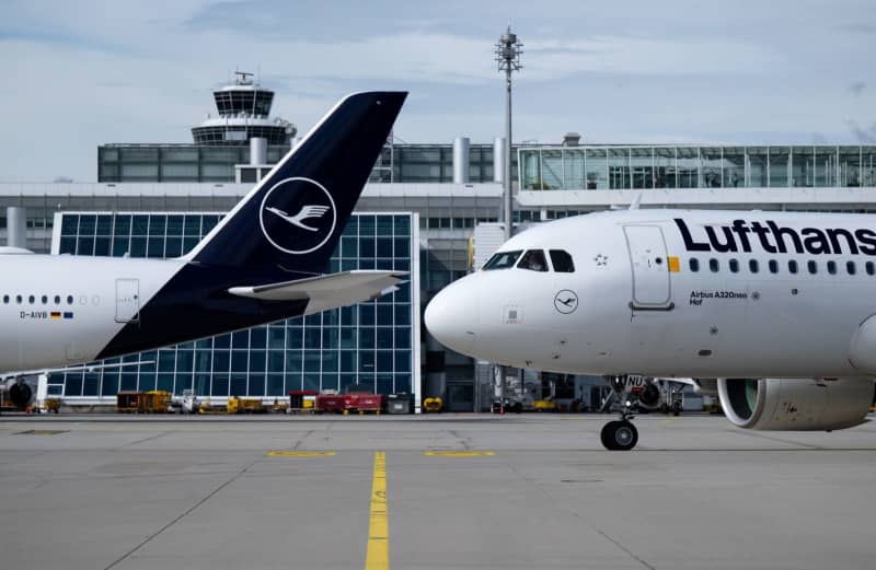 Lufthansa flight to Tokyo returns to Munich after about eight hours