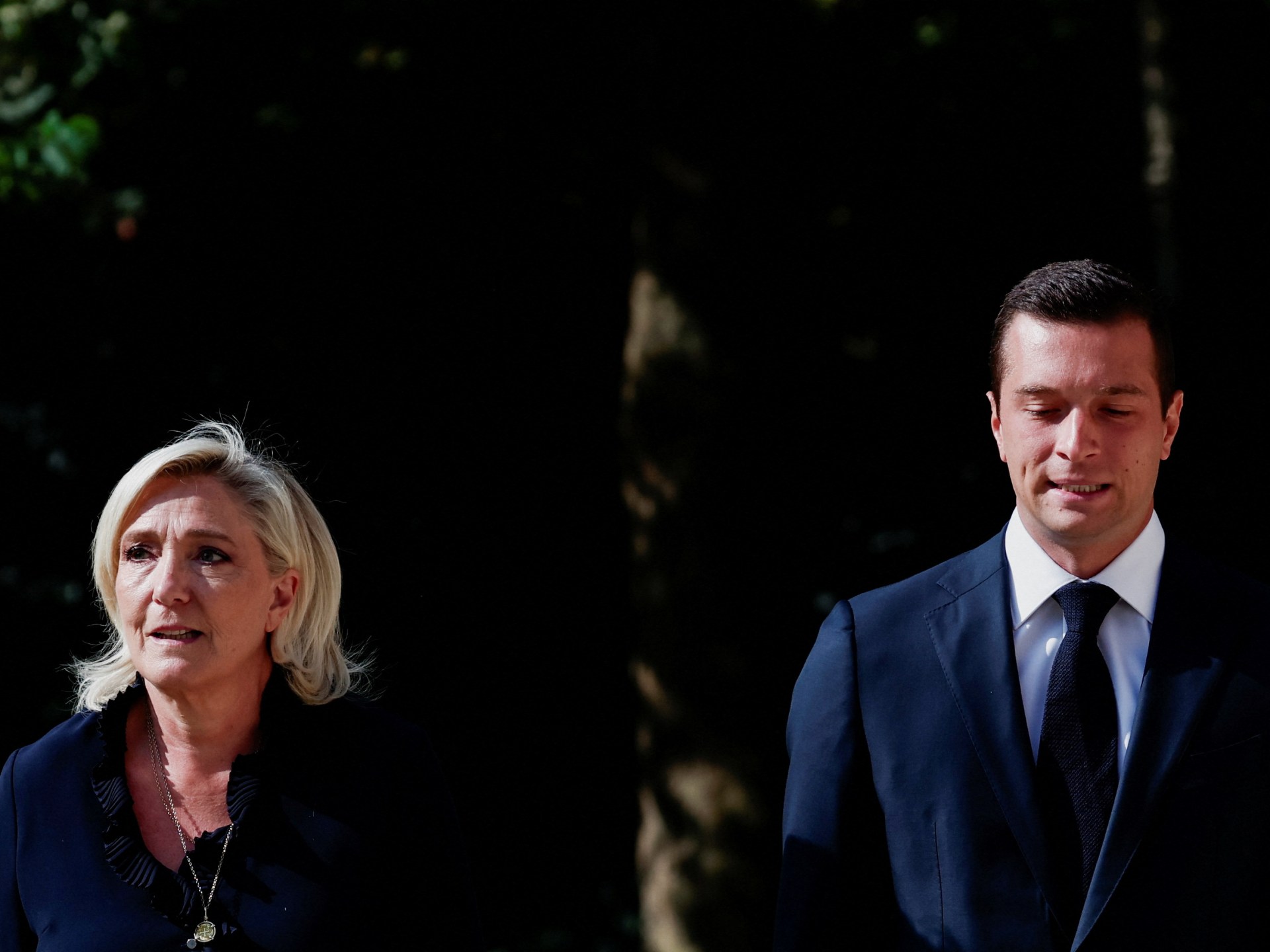 Macron meets Marine Le Pen amid France prime minister talks