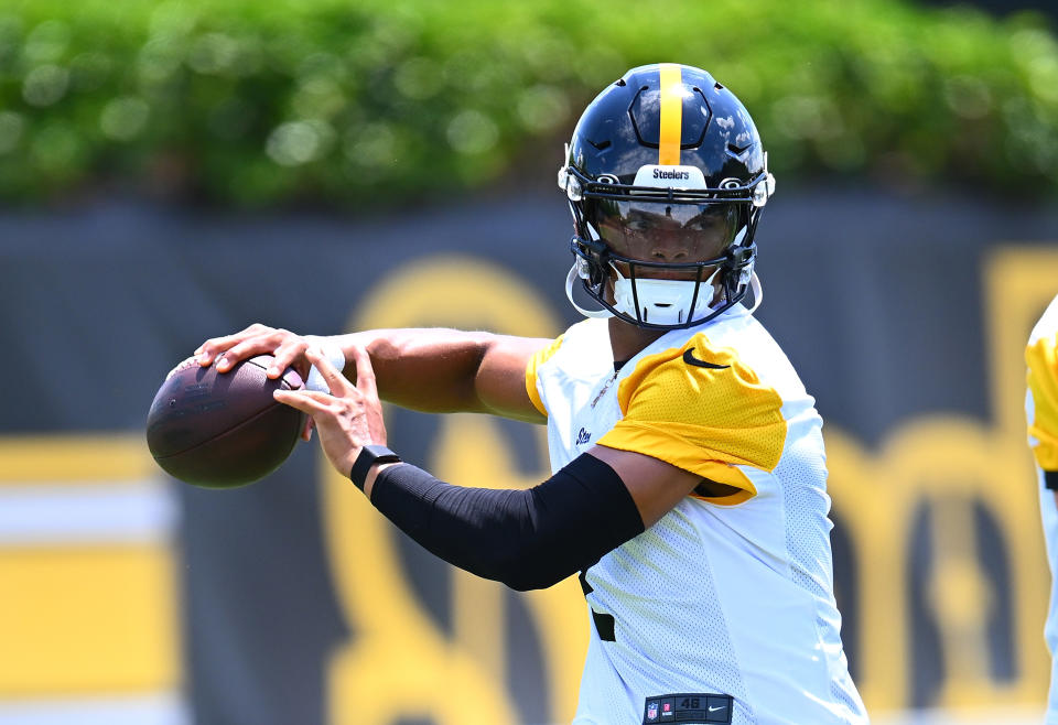 Mike Tomlin: Russell Wilson won’t play Friday and there is a competition with Justin Fields