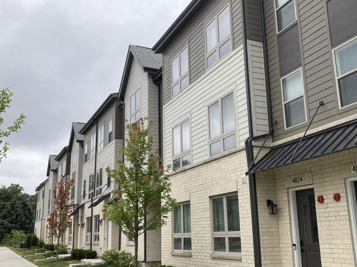 Oak Forest apartments, town homes on track with transit development trend