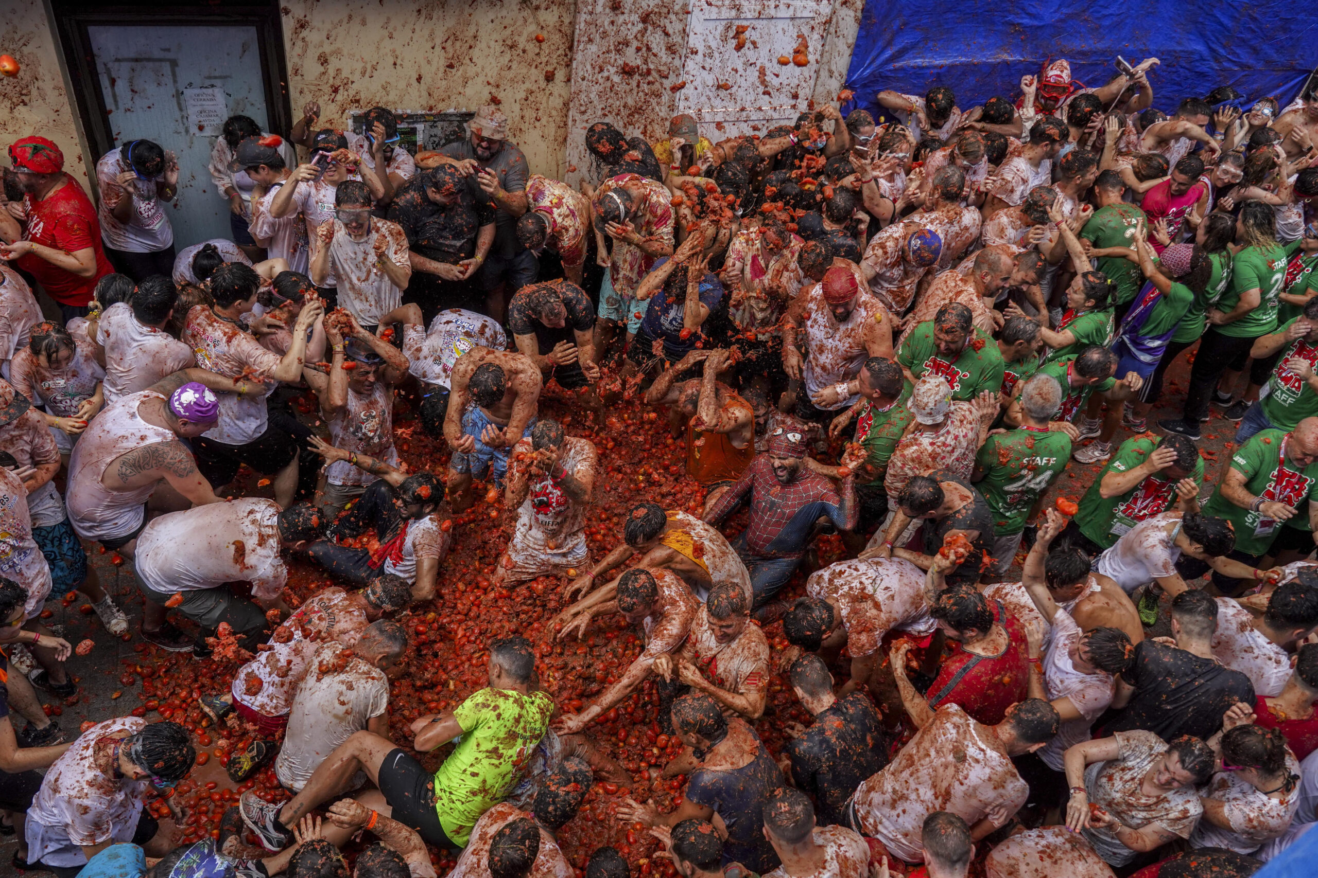 Photos: Scenes from Spain’s La Tomatina festival — the ultimate food fight