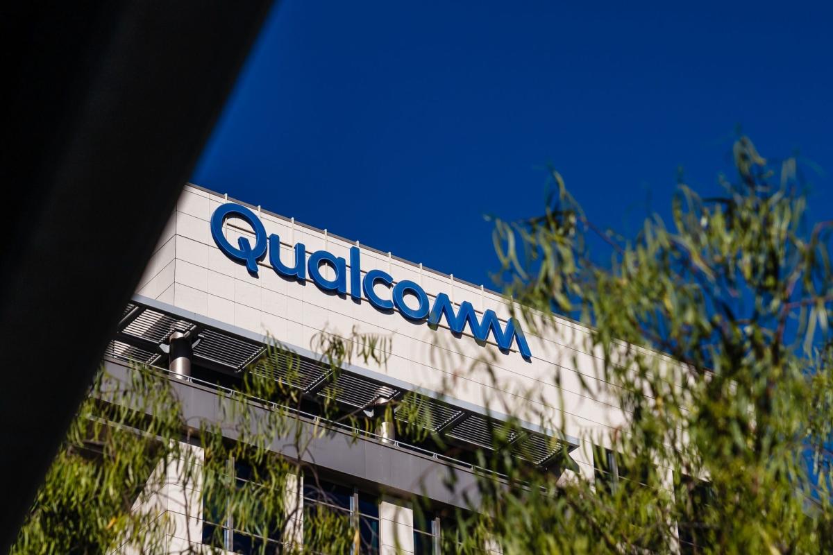 Qualcomm Gives Bullish Forecast After Phone Demand Perks Up