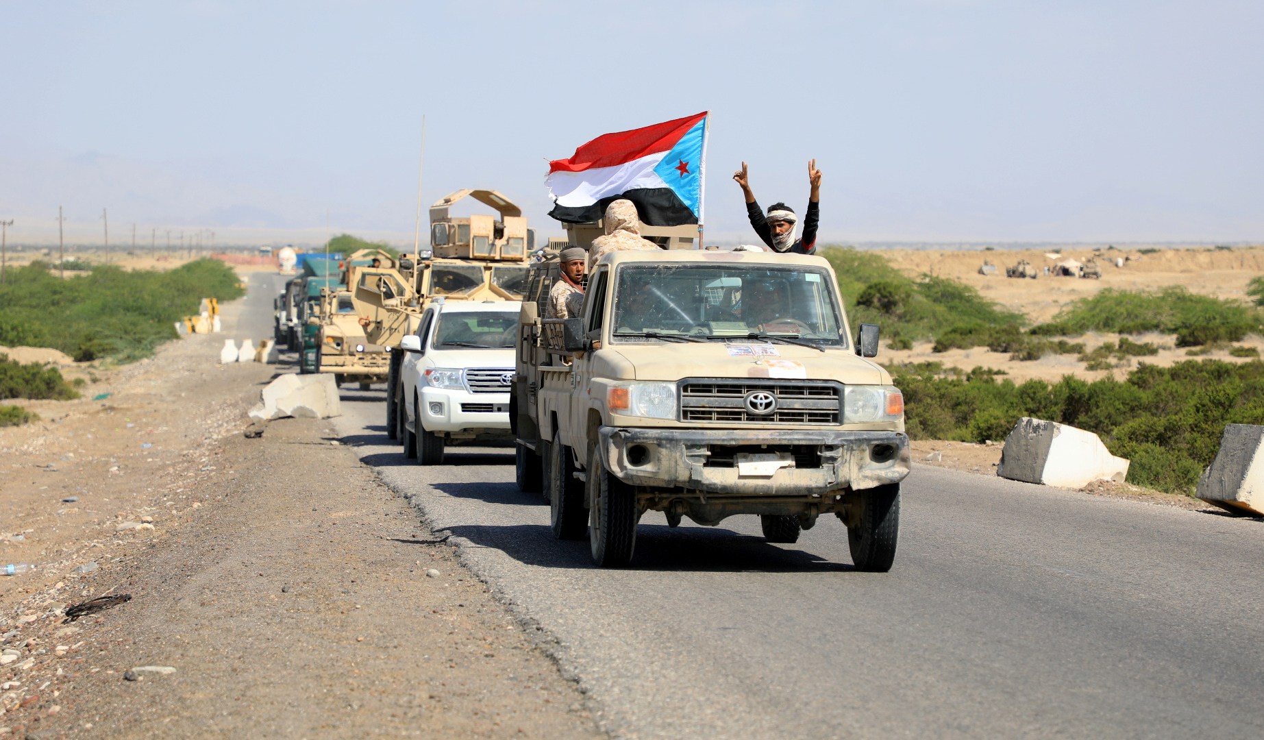 Suicide bomber kills 16 soldiers in southern Yemen, official says