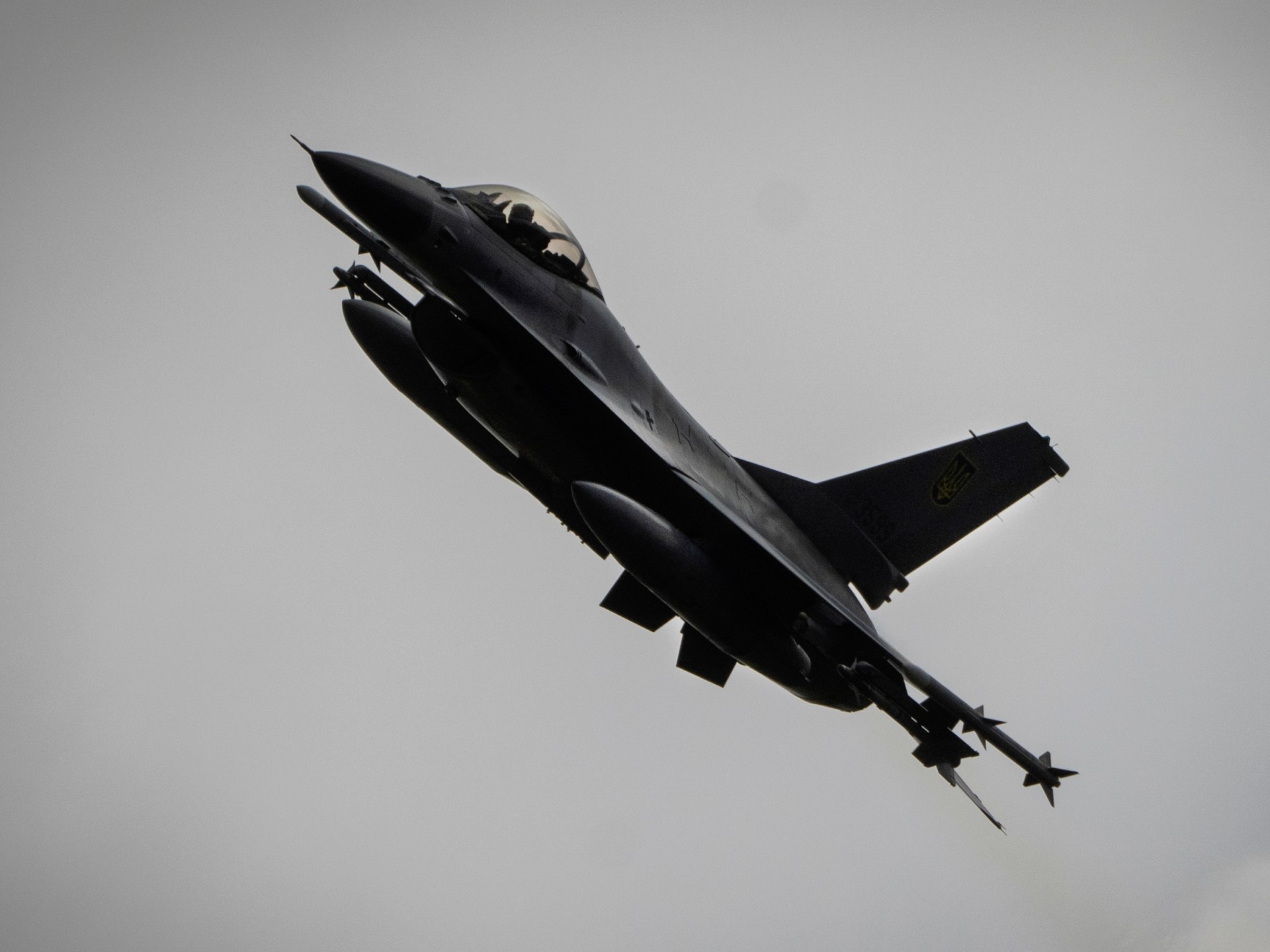 Ukraine says US-made F-16 fighter jet crashed, killing pilot