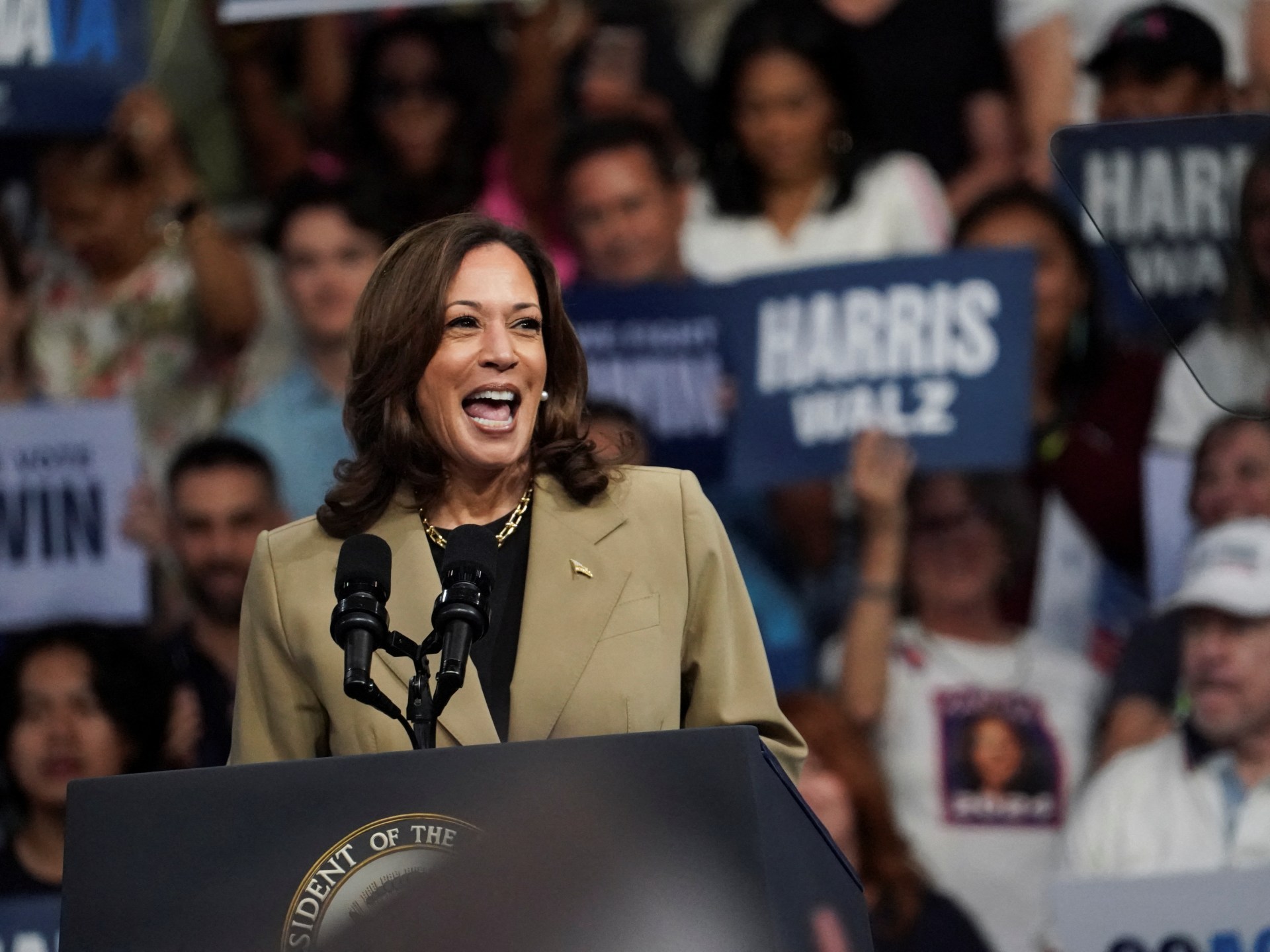 US election 2025 Harris leads Trump in three key states, new poll shows