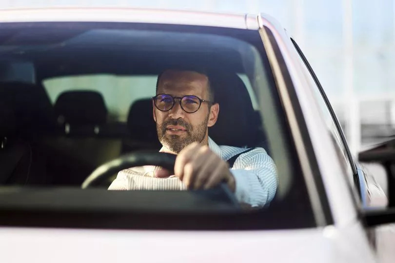 Warning as doing this at traffic lights could land a £1,000 fine and driving ban