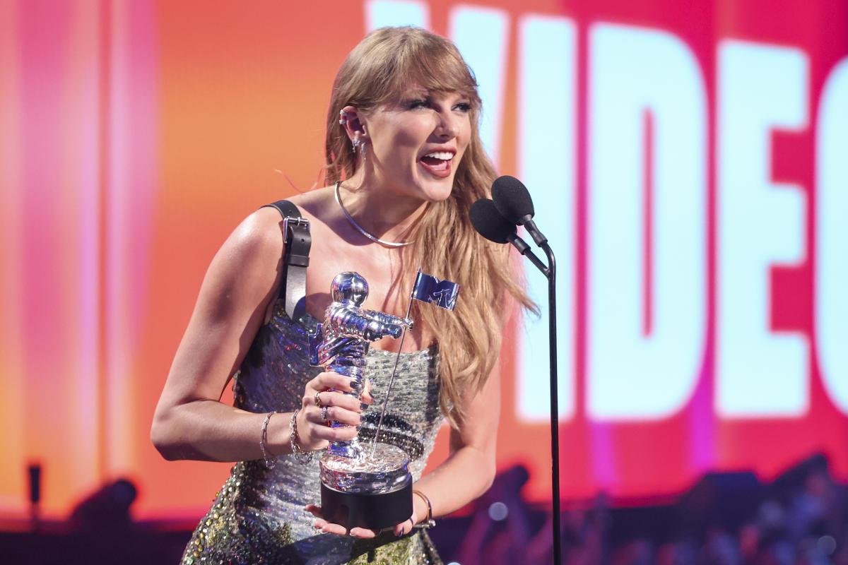 2024 MTV VMAs: Taylor Swift makes it a night to remember, Chappell Roan shuts down the stage and a full list of winners