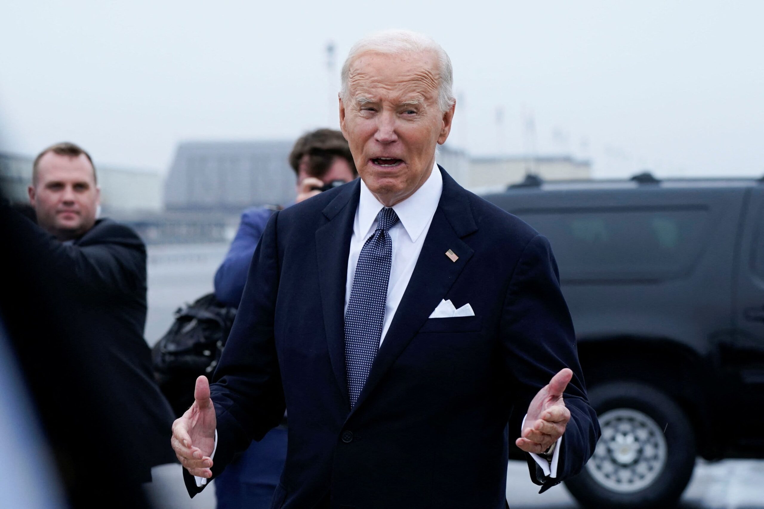 Biden says he won’t intervene if port workers go on strike