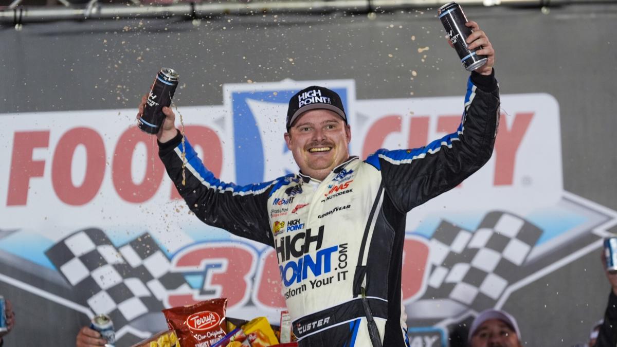 Bristol Xfinity results: Cole Custer wins race, claims regular season title