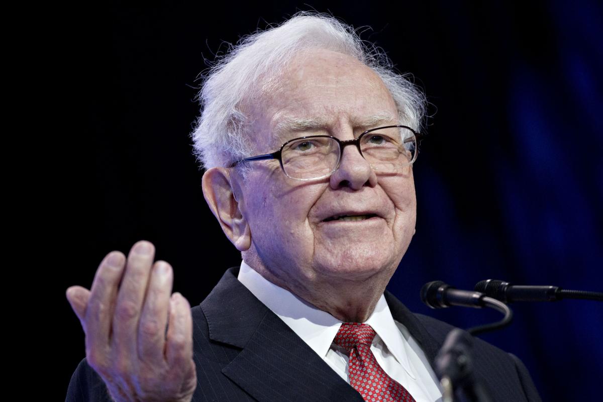 Buffett Sells BofA Stock Again, and Soon He May Trade in Secret