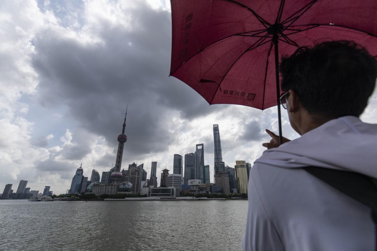 China Creates Its Largest Brokerage to Take On Wall Street