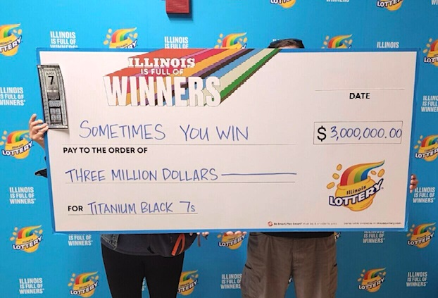 Illinois couple wins M after buying scratch-off ticket from suburban convenience store