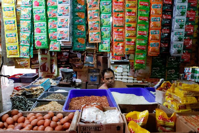 Indonesia’s inflation stays within central bank range in Aug