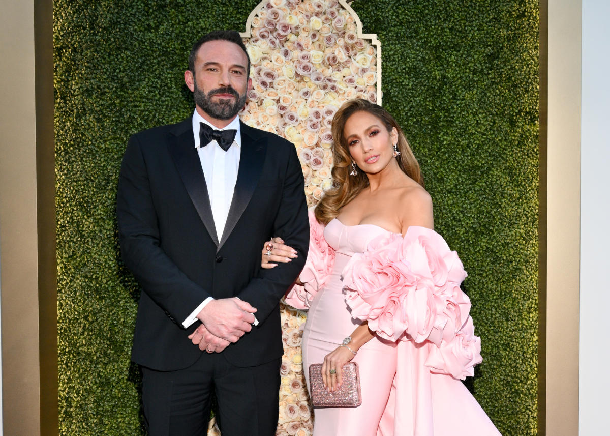 Jennifer Lopez and Ben Affleck’s ‘affectionate’ weekend reunion prompts questions around divorce. Here’s what’s going on.