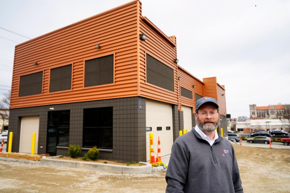 Kentucky man offers free car service to low-income families, earns national award