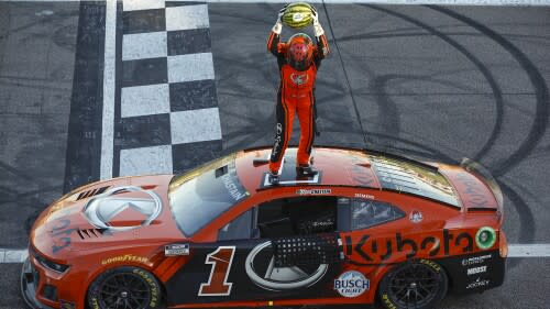 Kyle Busch’s chance to snap career-long winless streak ends with spin at Kansas