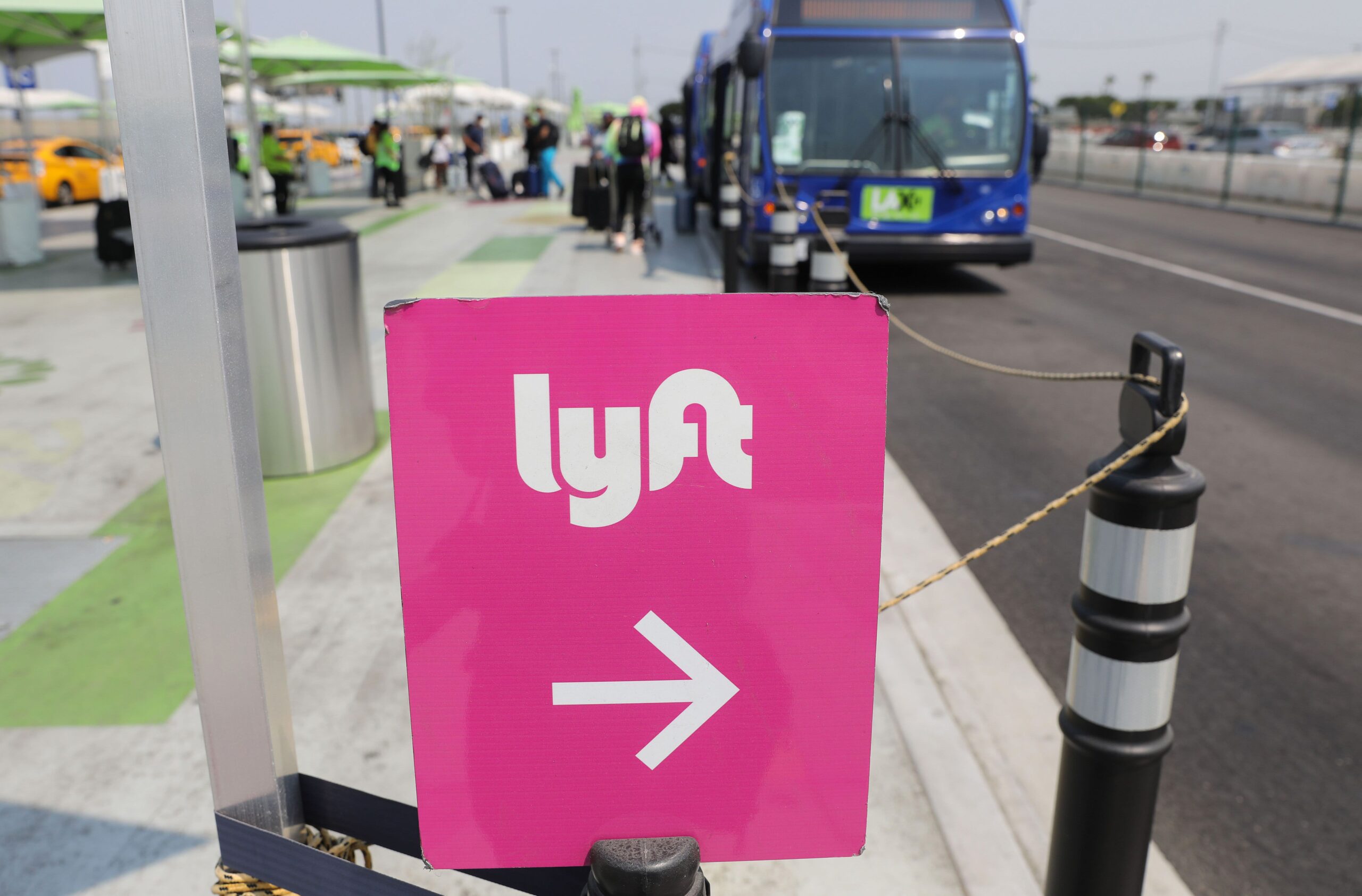 Lyft to pull the plug on dockless bikes, scooter operations in restructuring drive