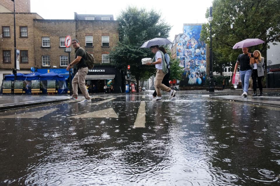 Maps show where temperatures will drop to 6C overnight in England