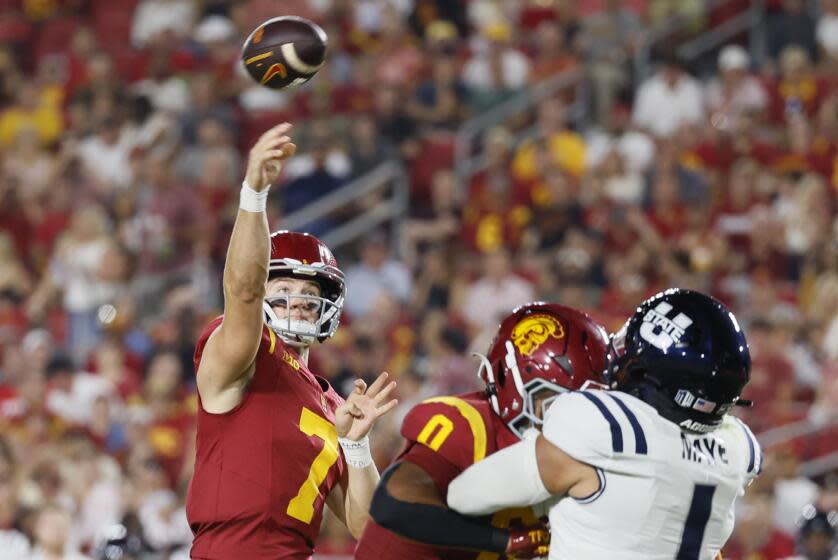 Miller Moss and USC play lights out in blowout victory over Utah State