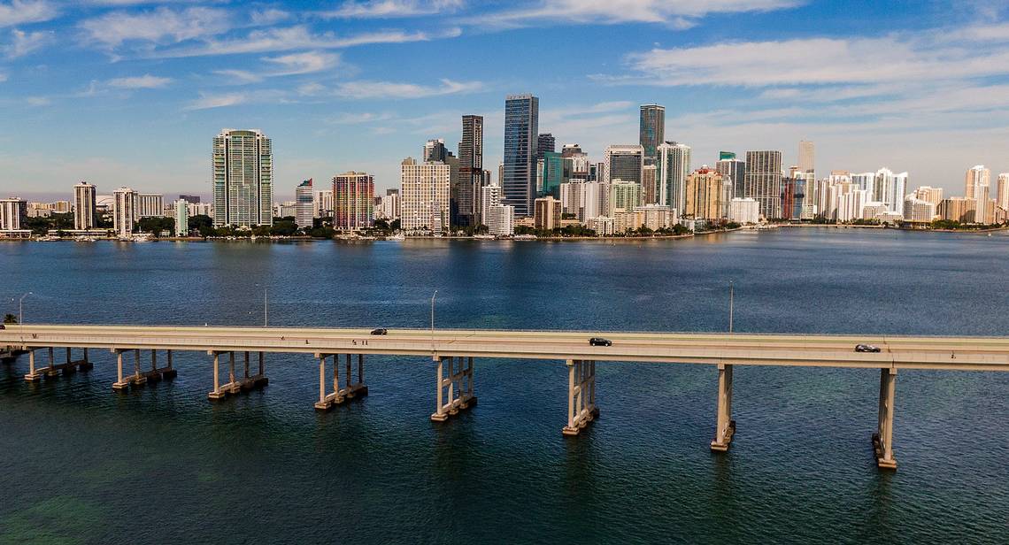 Police shut a lane of the Rickenbacker Causeway to investigate ‘suspicious package’