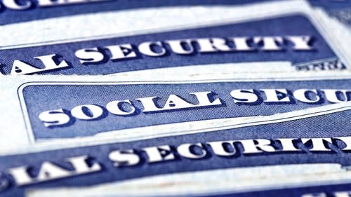 Report Warns of ,500 Annual Social Security Benefit Cut for Dual-Income Couples by 2033