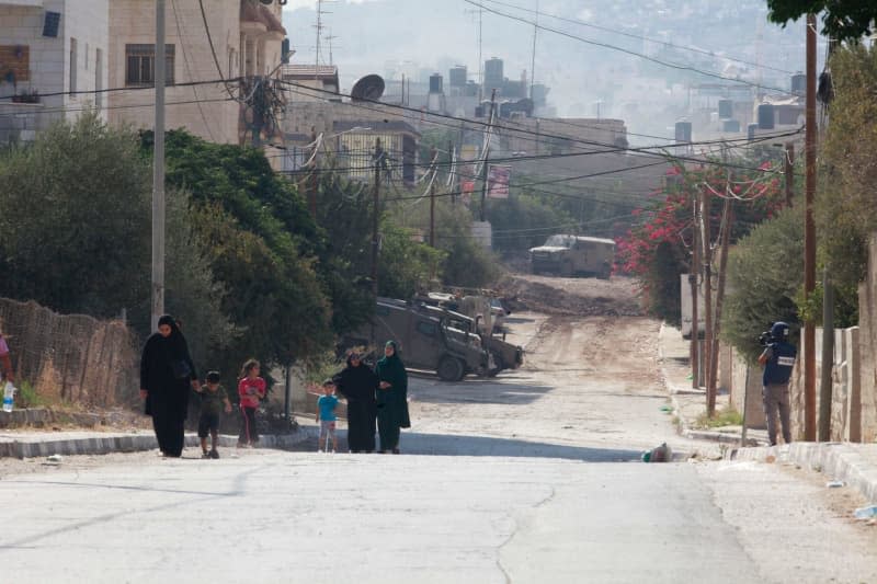 Reports: Violent clashes during ongoing Israeli operation in Jenin