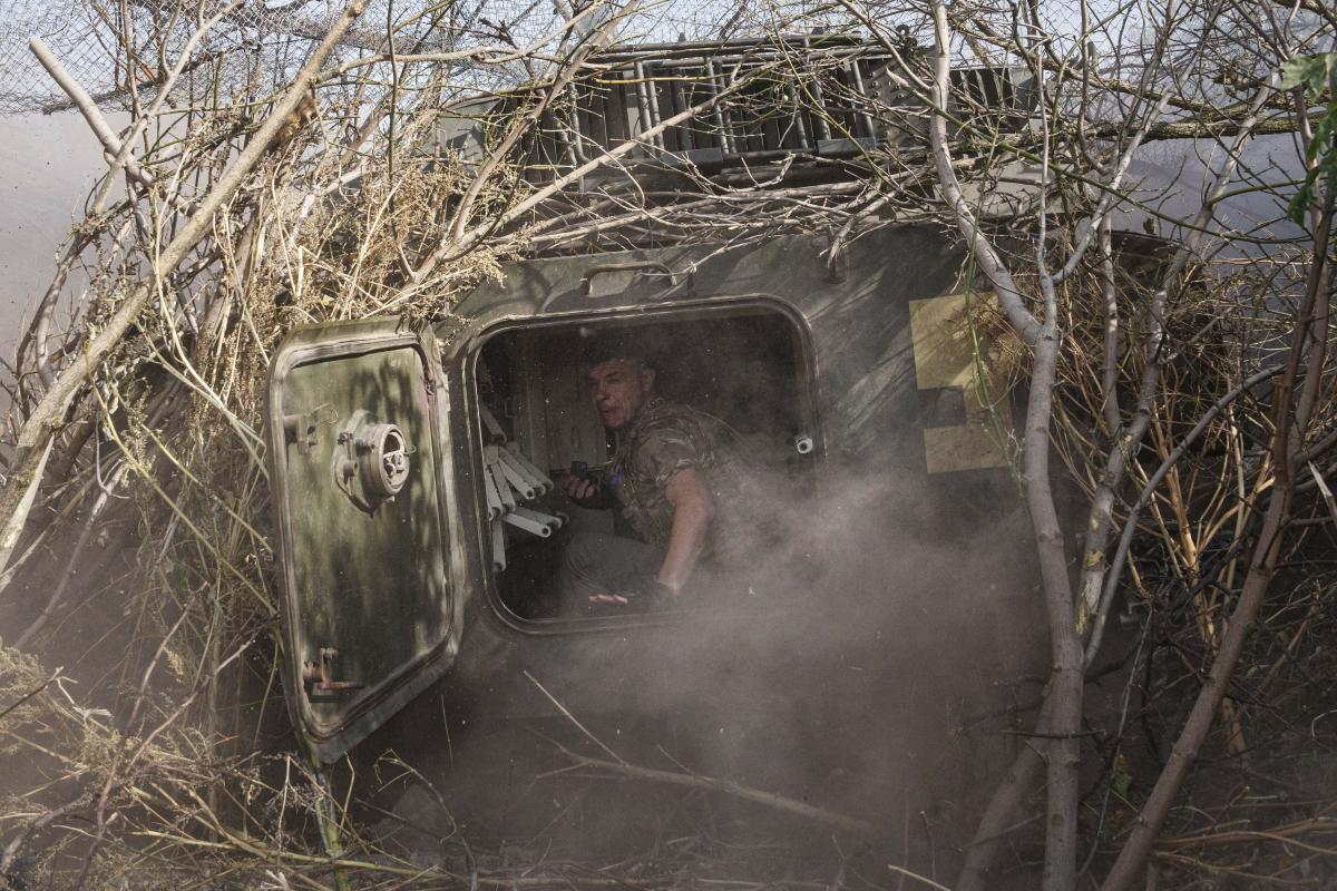 Russian strikes on a medical center kill 9 people in the Ukrainian city of Sumy