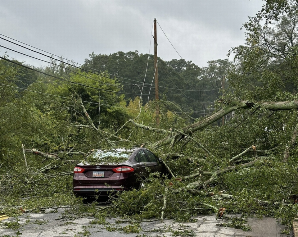 SC resident reportedly killed in Helene storm, 600K without power & roads flooded in Upstate