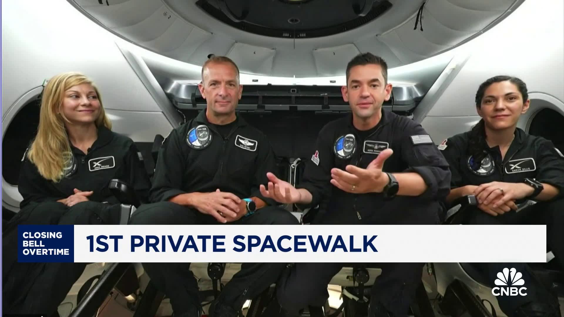 SpaceX performs historic first spacewalk with Polaris Dawn crew