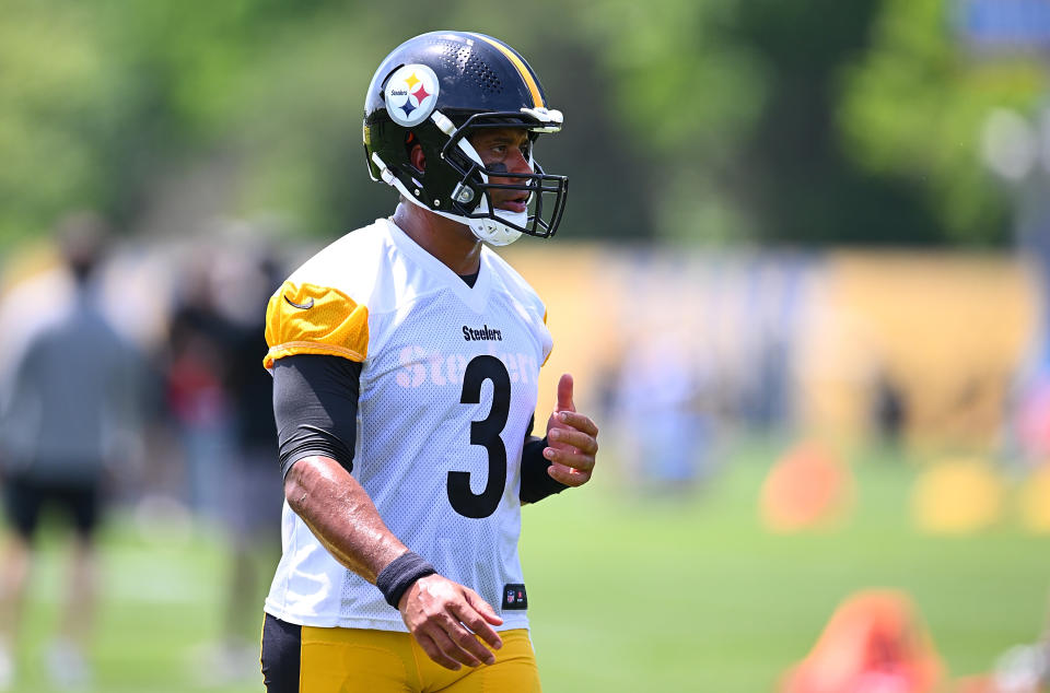 Steelers QB Russell Wilson limited with calf tightness at practice 3 days before season opener vs. Falcons