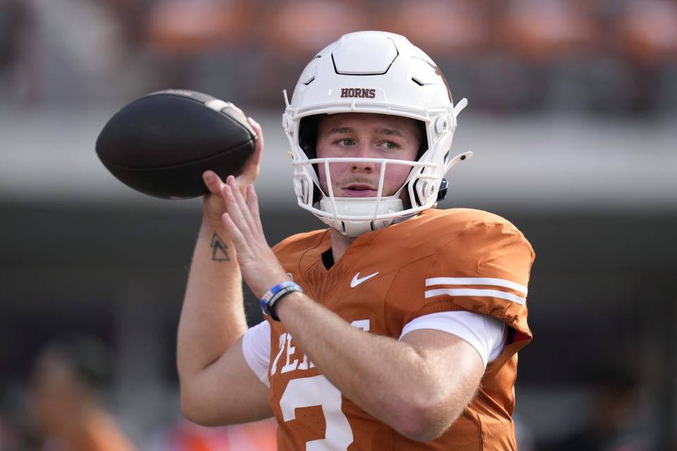 Texas QB Quinn Ewers leaves UTSA game with ‘strained abdomen,’ Arch Manning throws TD on next play