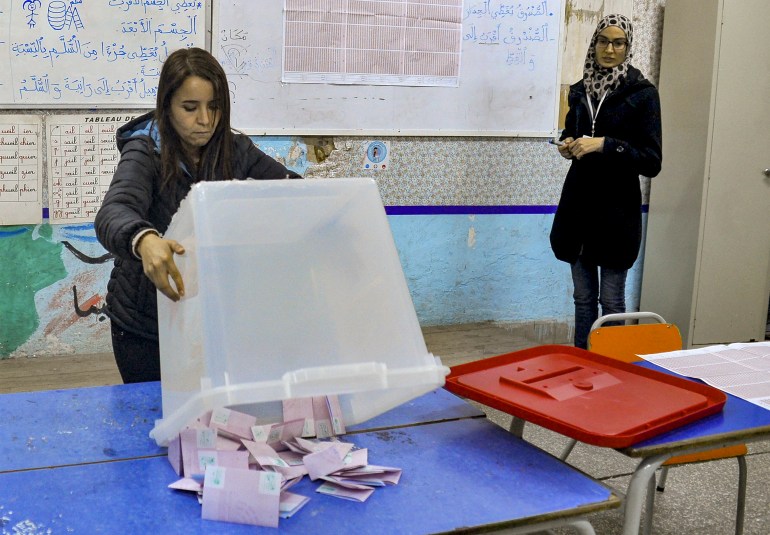 Why is Tunisia’s Administrative Court at odds with its electoral authority?