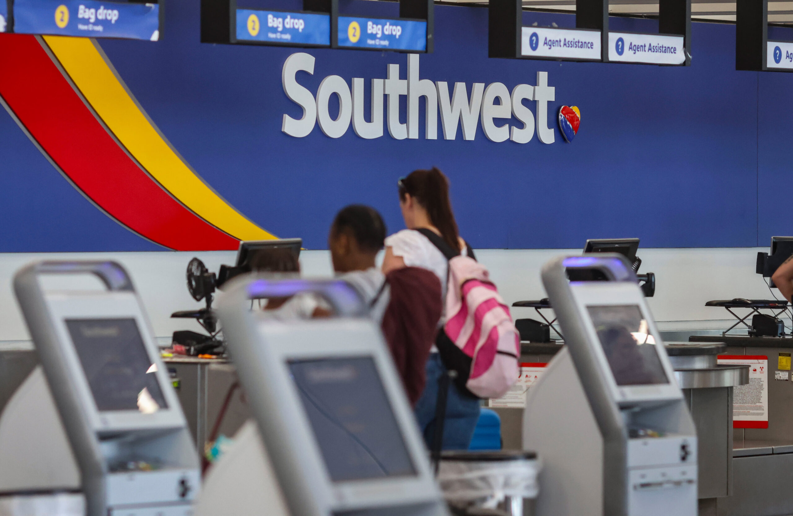 Elliott asks for December special meeting at Southwest Airlines, cuts board slate to 8