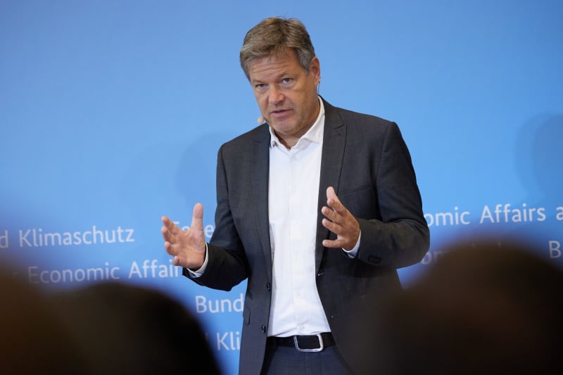 Germany’s Habeck defends bonus for those returning to workforce