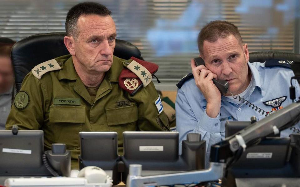 Huddled with his generals deep in the night, Benjamin Netanyahu finally hit the button